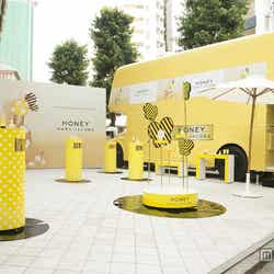 「MARC JACOBS」の新フレグランス「HONEY」のお披露目会