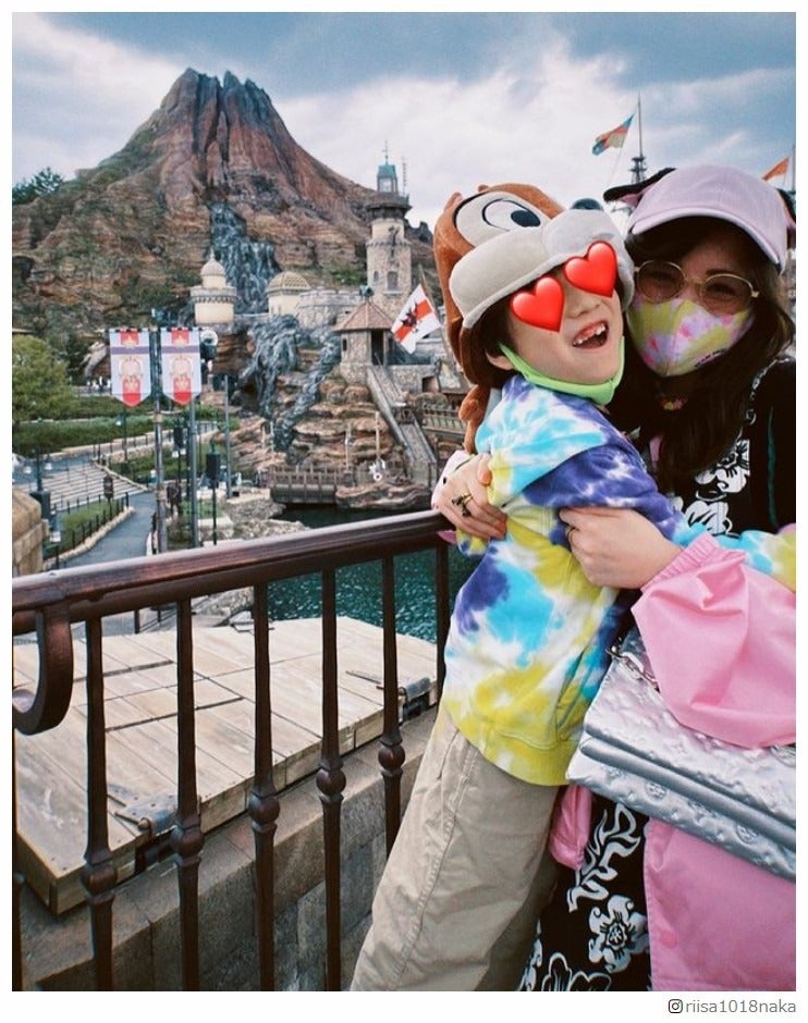 仲里依紗、息子とディズニーで“まさかの事件”「身バレを気にしてくれたのかな？」