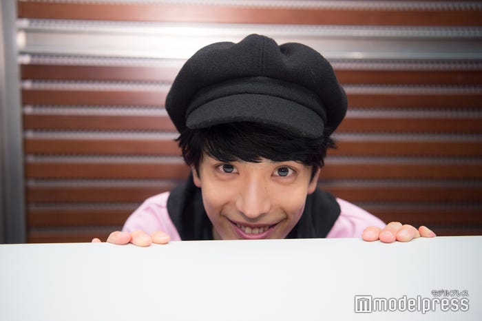 黒羽麻璃央(C)モデルプレス