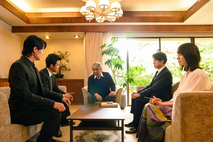 福山雅治、大泉洋、寺尾聰、上川隆也、森口瑤子「ラストマン-全盲の捜査官-」第10話より(C)TBS