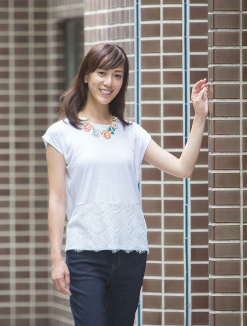 レース切替プルオーバー「TALBOTS」:4,860円(税込)/画像提供:TALBOTS