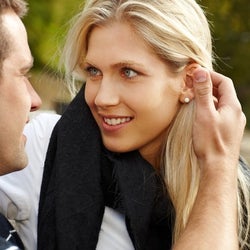 男が彼女に「キスしたくなる瞬間」4つ