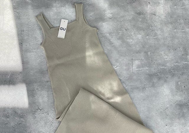 GU　リブニットワンピース　ベージュ