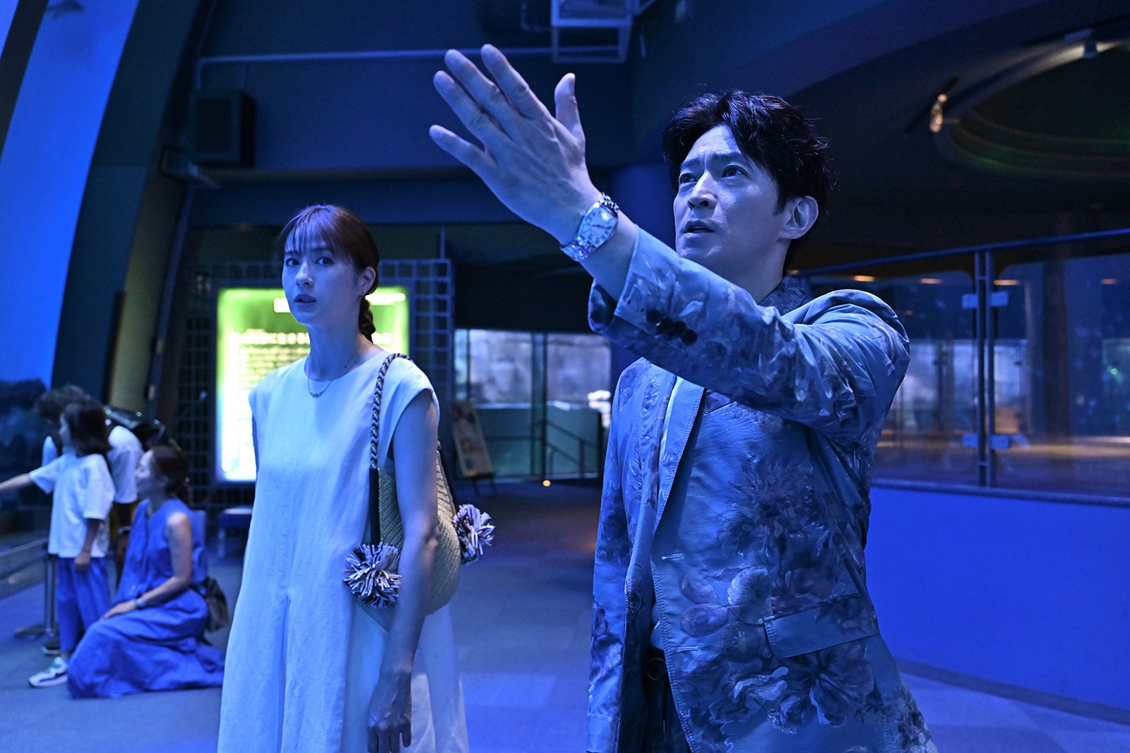 松本若菜、津田健次郎「西園寺さんは家事をしない」第6話より（C）TBS