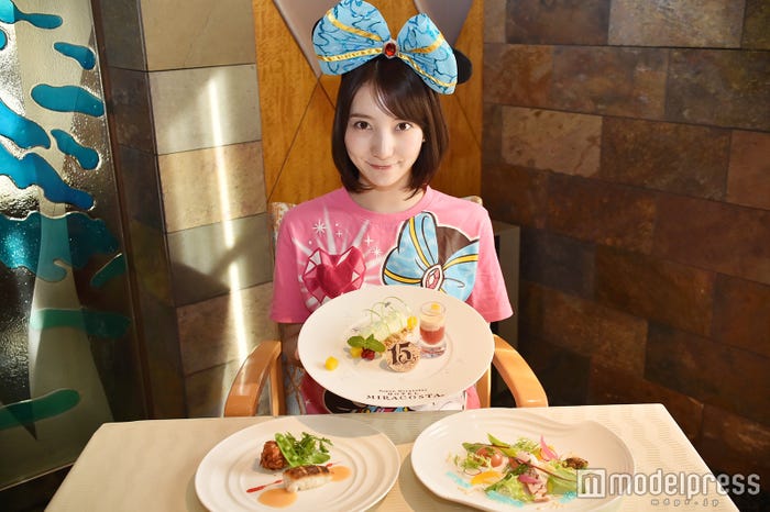 “東京ディズニーシー・ホテルミラコスタ 15th アニバーサリー”ランチコース¥5,150/「東京ディズニーシー15周年“ザ・イヤー・オブ・ウィッシュ”」(モデル:堀瑞希)/(C)モデルプレス
