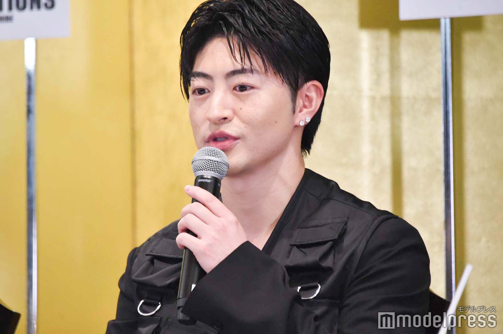 佐野玲於（C）モデルプレス