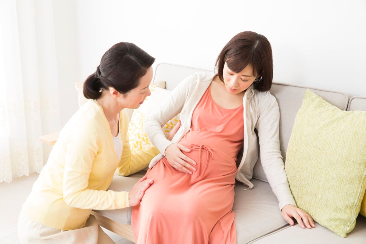 陣痛はどんな痛みだった ひどい下痢みたい 象に踏まれている感じ などユニークな表現も モデルプレス 陣痛はどんな痛みだった ひどい下痢みたい 象に踏まれている感じ などユニークな表現も モデルプレス