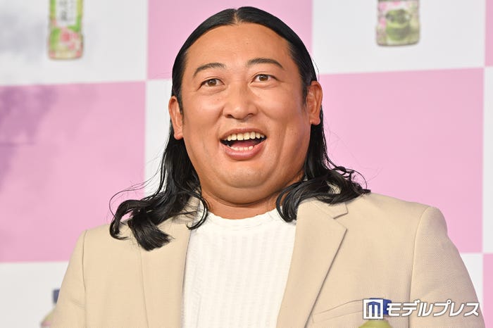 秋山竜次(C)モデルプレス