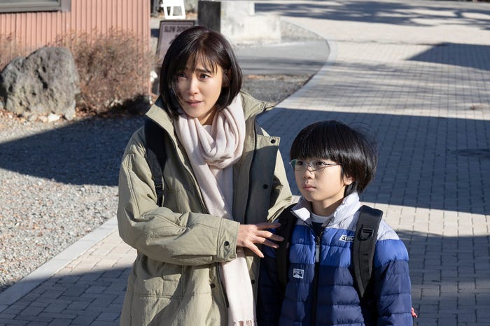 山口紗弥加「日本一の最低男 ※私の家族はニセモノだった」第3話(C)フジテレビ