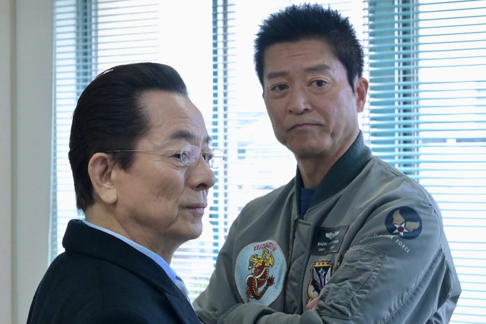 水谷豊、寺脇康文「相棒season22」第12話より(C)テレビ朝日