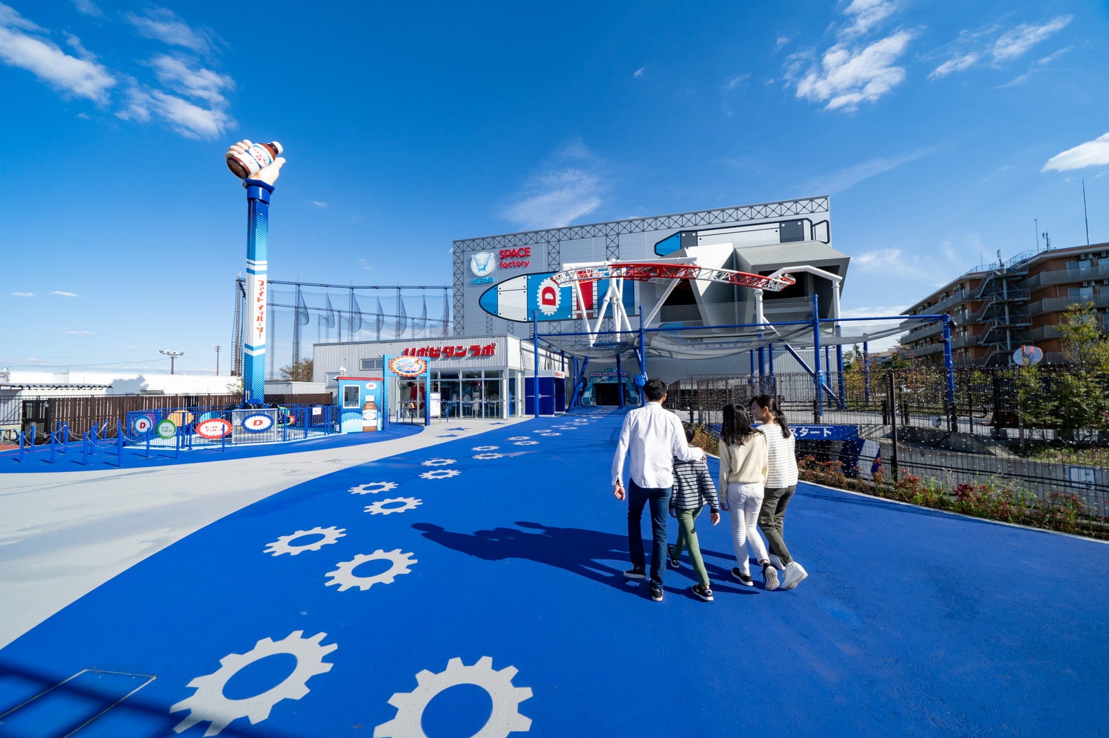 よみうりランド新ゾーン「スペースファクトリー」“リポD”工場＆宇宙を巡るコースターやワークショップ