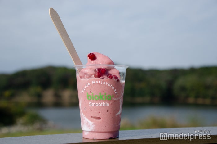 「biokia smoothie」のリンゴベリースムージー680円（C）ビューティーガール