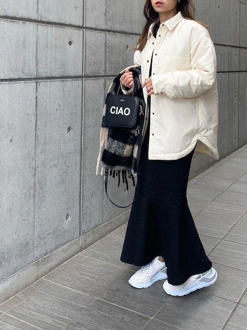 スニーカー