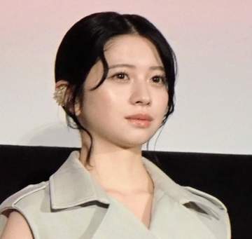 「顔ちっちゃ！」桜田ひより透明感が圧巻 超能力を木戸大聖が暴露「ホント、1分もたってなくて」映画「モブ子の恋」公開記念舞台挨拶