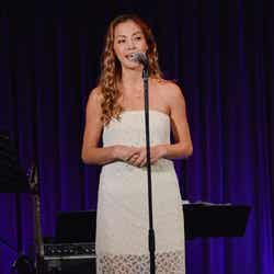 舞台「誓い~奇跡のシンガー~」プレミアムライブに出演した土屋アンナ