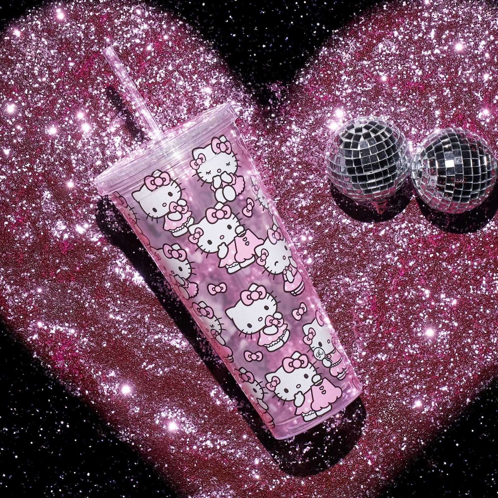 （C）2026 SANRIO CO．， LTD． APPROVAL NO．L664297