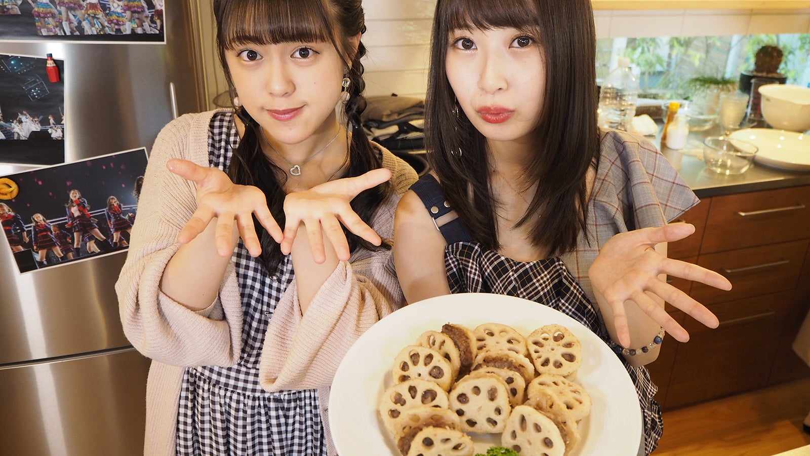 竹内彩姫、高柳明音（C）テレビ朝日