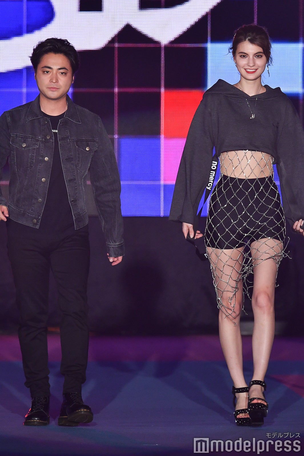 山田孝之、マギー （C）モデルプレス