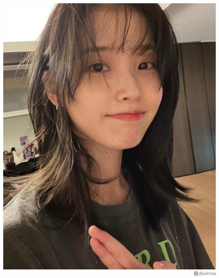 IU Instagramより