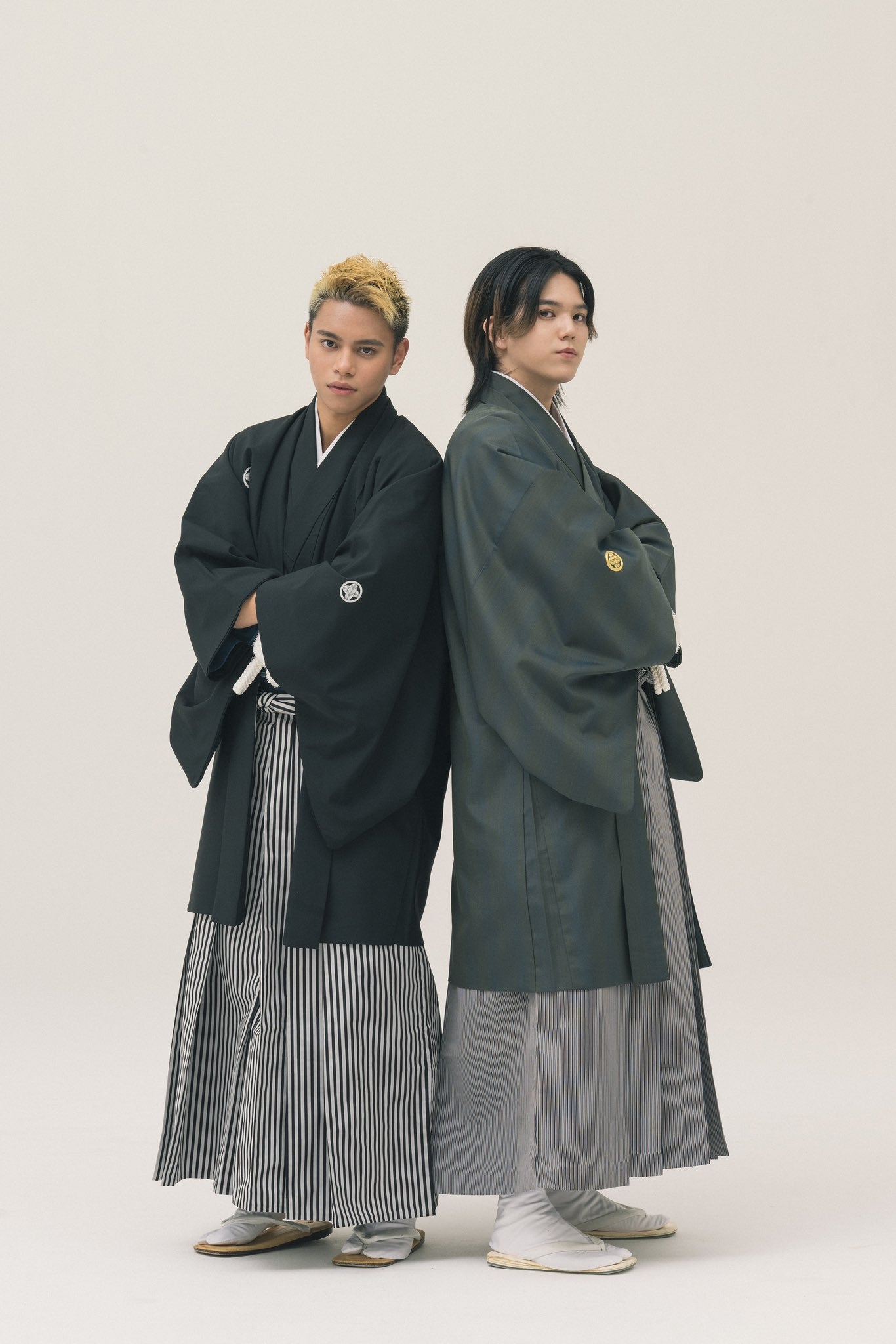 「THE FIRST」出身RAN＆REIKO、“ランレイ”成人袴2ショット公開に「素敵」「おめでとう」の声