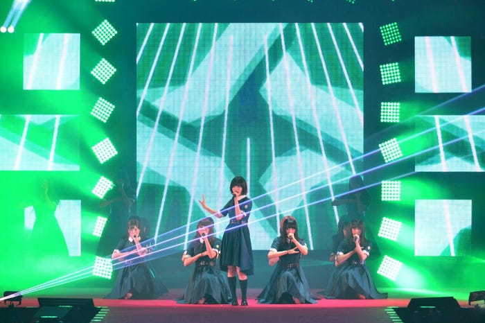 欅坂46(C)Rakuten GirlsAward 2017 AUTUMN/WINTER