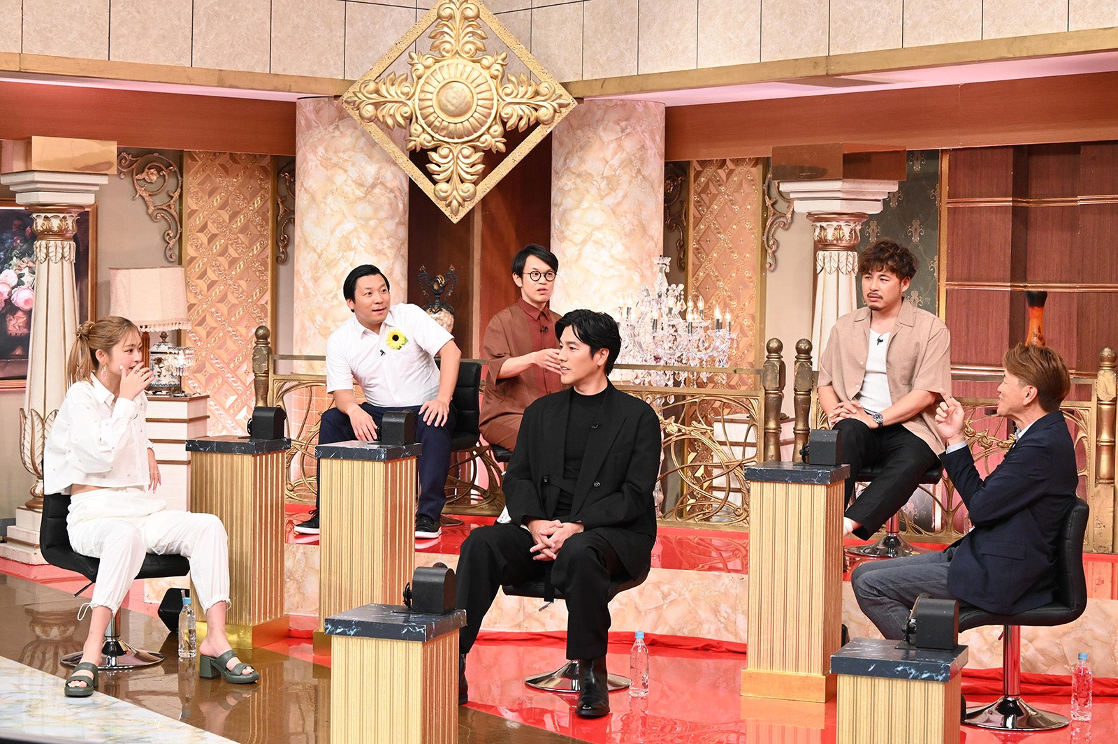 （上段左から時計回りに）インディアンス、平子祐希、ヒロミ、要潤、ゆうちゃみ（C）日本テレビ