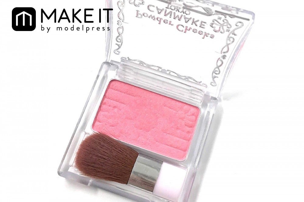 キャンメイク／パウダーチークス／PW20 ロリポップピンク／550円（税抜） (C)メイクイット
