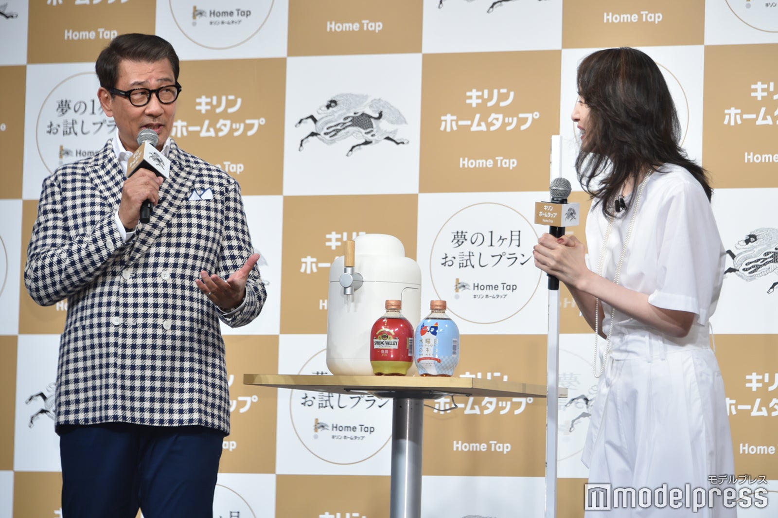 中井貴一、天海祐希 （C）モデルプレス