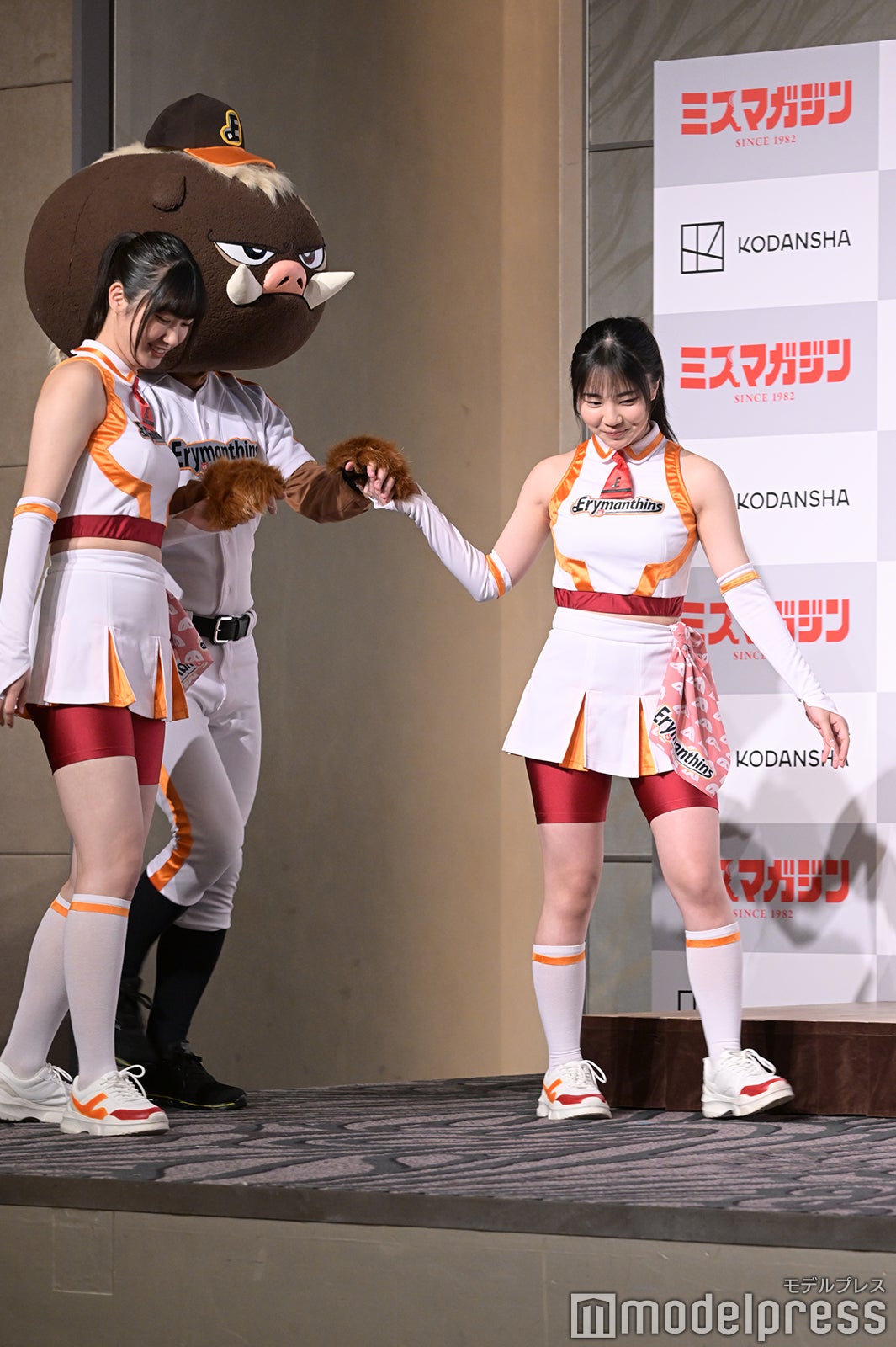 瑚々、咲田ゆな（C）モデルプレス