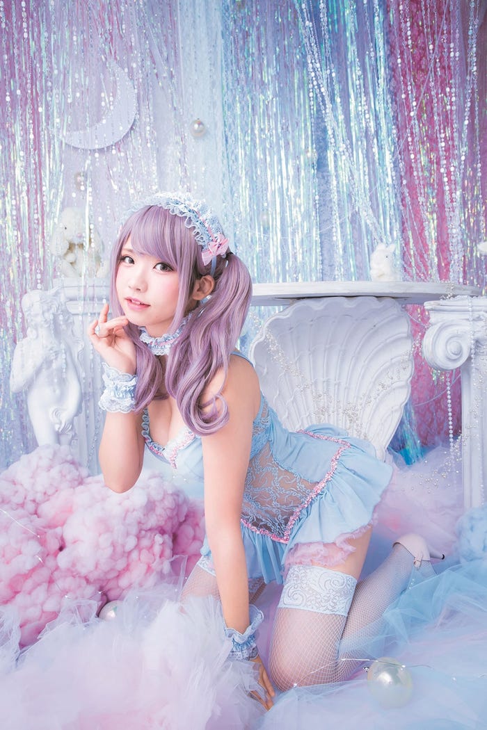 えなこ(c)桑島智輝/集英社
