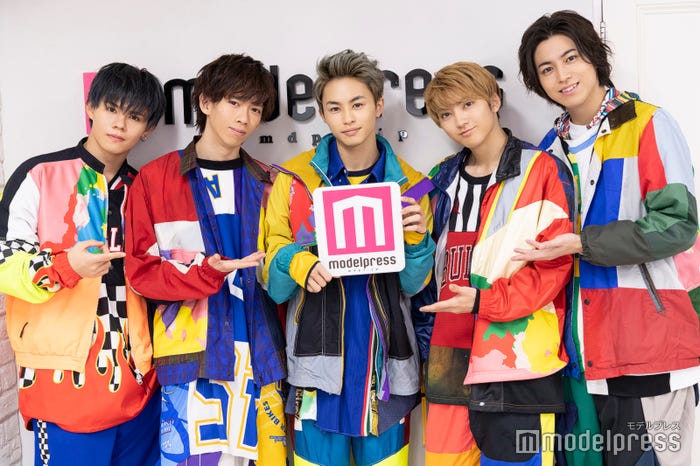 超特急(左から)カイ、リョウガ、タクヤ、ユーキ、タカシ(C)モデルプレス