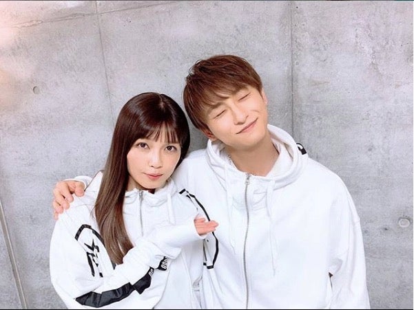 a宇野実彩子 與真司郎とのペアルック仲良し写真に反響 キュン死に カップルですか モデルプレス
