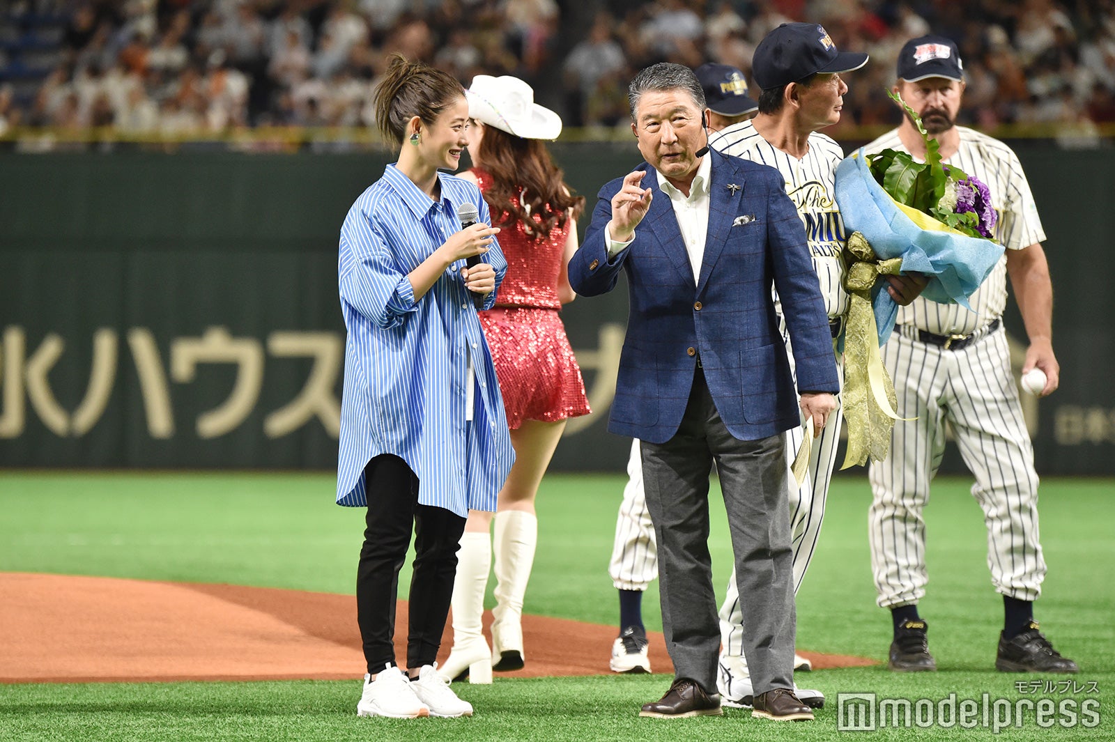 石原さとみ、徳光和夫 （C）モデルプレス