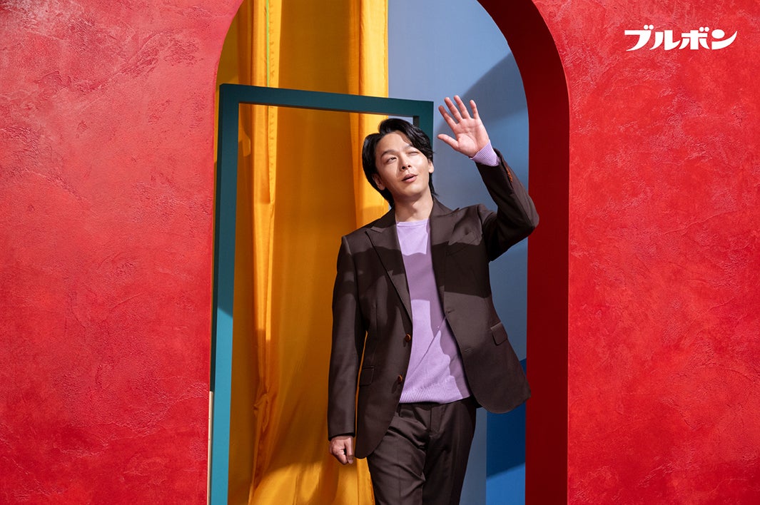 中村倫也／ブルボン新TV CM「カラフルビスケット」篇メイキング（提供写真）