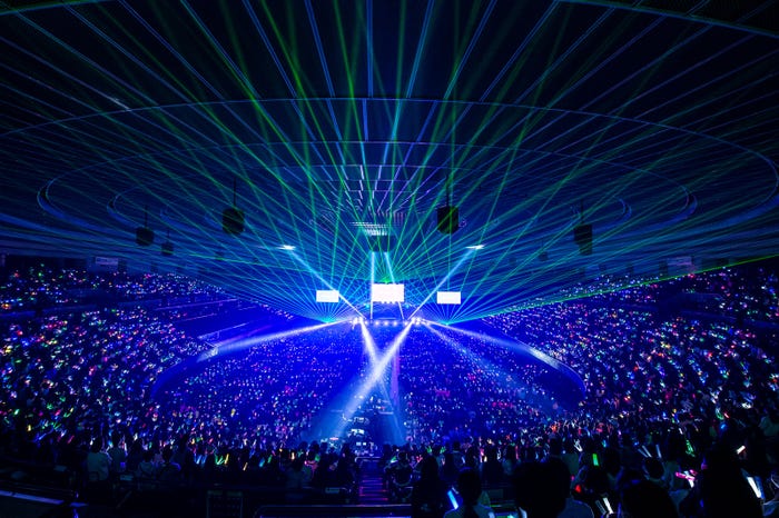 10th Anniversary Special Live「超特急×DISH//」 (C)写真:米山三郎、深野輝美(C)写真:米山三郎、深野輝美