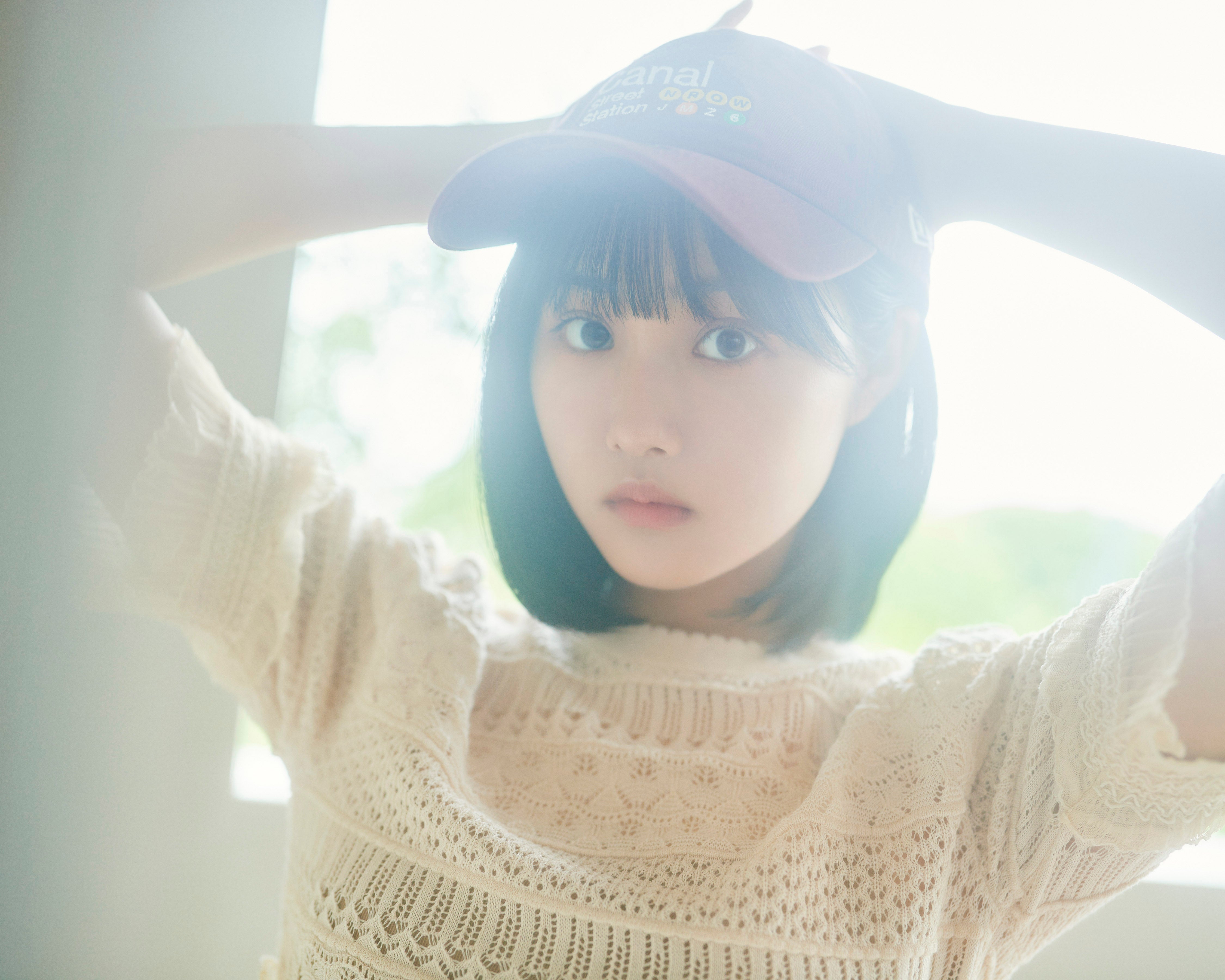 原菜乃華「原菜乃華カレンダー2025.04－2026.03」（C）KADOKAWA