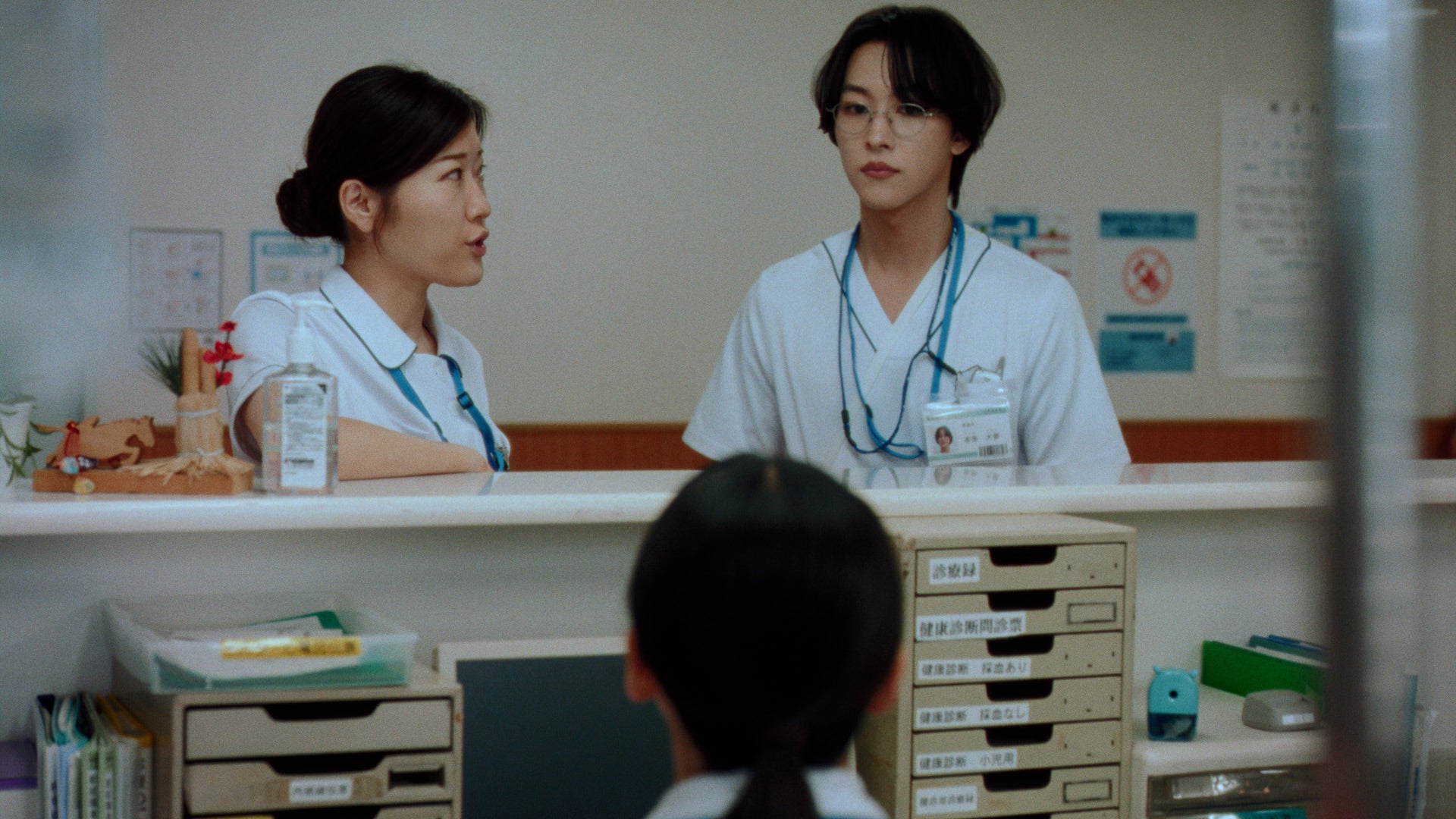 新CM「はじめて後輩ができた篇」より（提供写真）