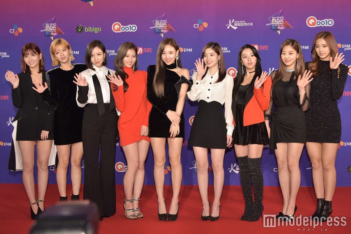 TWICE(C)モデルプレス