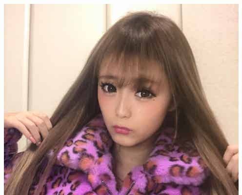 “現役JKギャルママモデル”せいな、裸眼スッピンからのギャルメイク公開