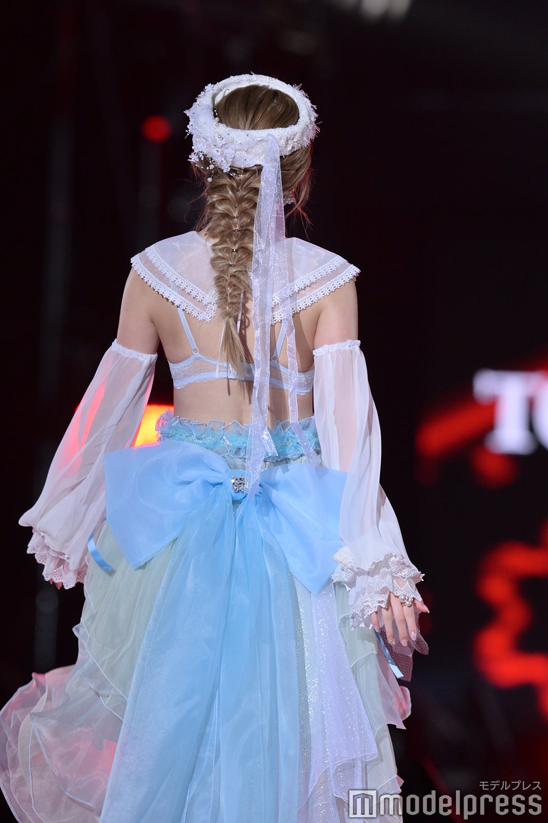 （C）モデルプレス