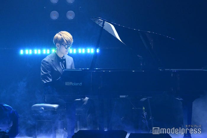 よみぃ「関コレ 2023 S/S」より(C)モデルプレス