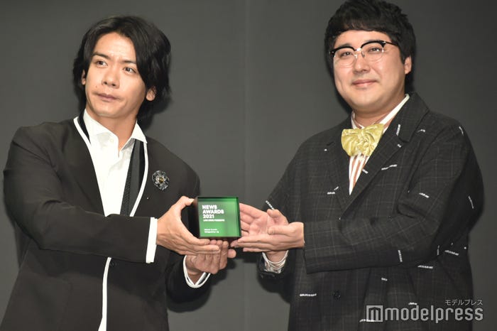 野田クリスタル、村上/マヂカルラブリー(C)モデルプレス