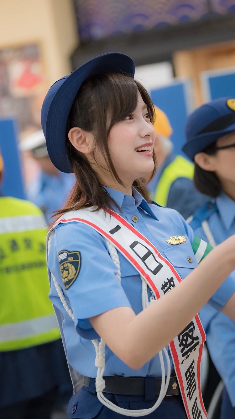 美人すぎるナース 桃月なしこ 警察官姿もキュート 地元凱旋で喜び 本人コメント モデルプレス 美人すぎるナース 桃月なしこ 警察官姿もキュート 地元凱旋で喜び 本人コメント モデルプレス