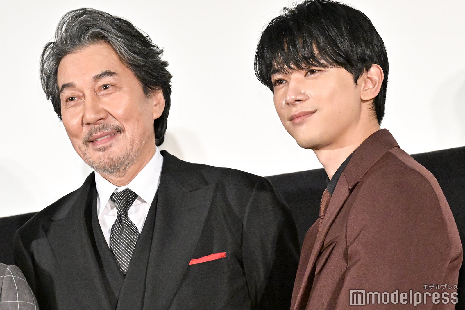 役所広司、吉沢亮（C）モデルプレス