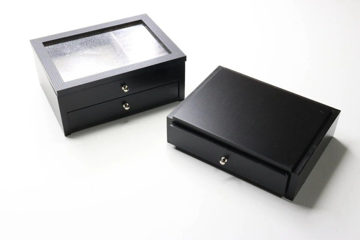 ダイソーのアクセサリーBOX