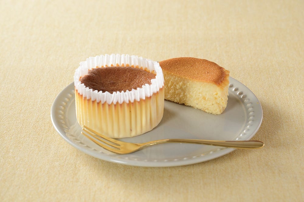 2025年11月に発売された「生ベイクドチーズケーキ」(税込286円)