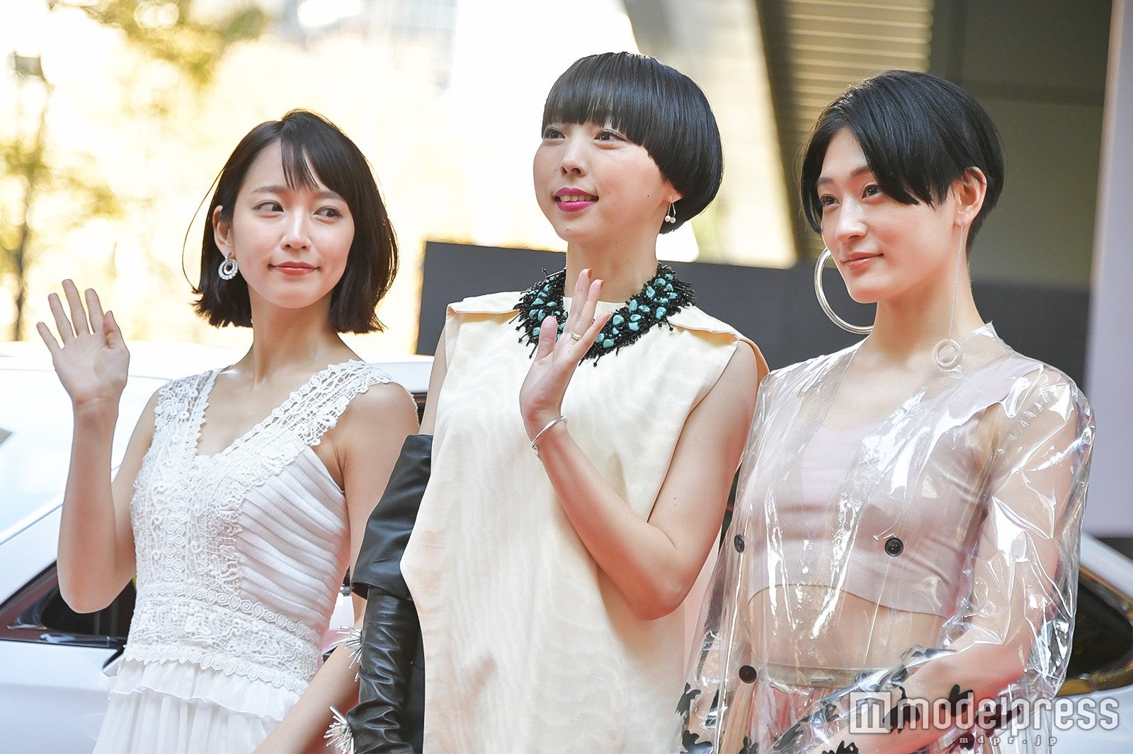 吉岡里帆、MIKIKO、コムアイ （C）モデルプレス
