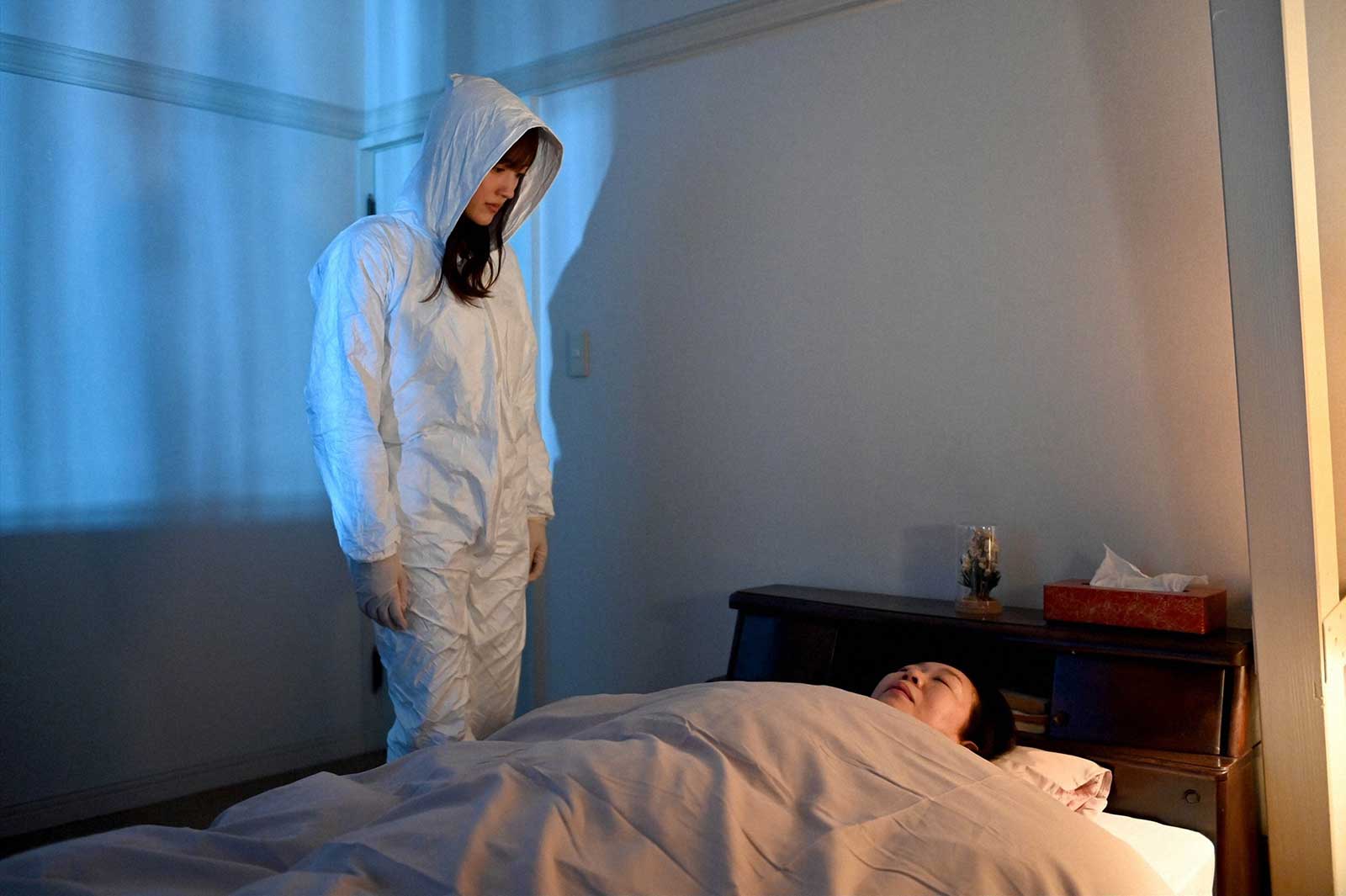 綾瀬はるか「天国と地獄 ～サイコな2人～」第6話より（C）TBS