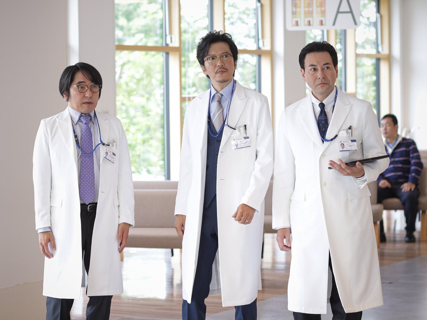 本多力、田辺誠一、鈴木浩介「スカイキャッスル」第2話より（C）テレビ朝日