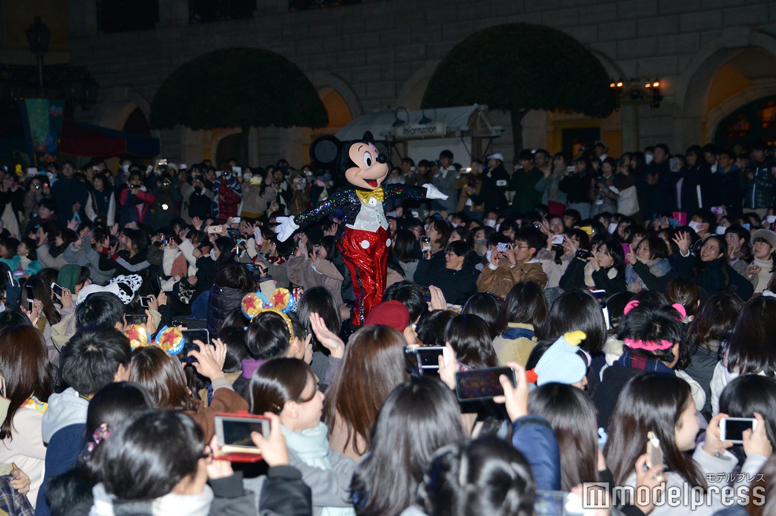 セレモニーの様子／「サンクスデー」より（C）モデルプレス（C）Disney